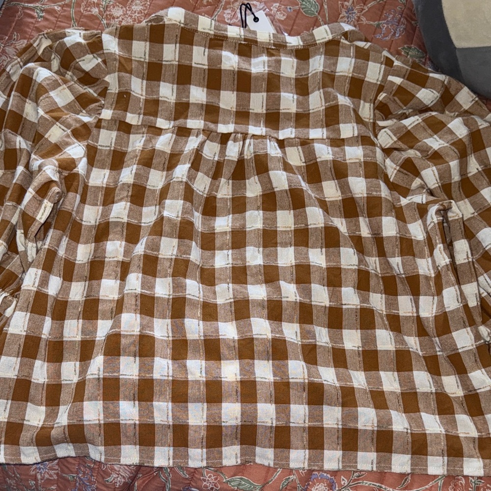 Brown and White Plaid Blouse - Picture 4 of 4